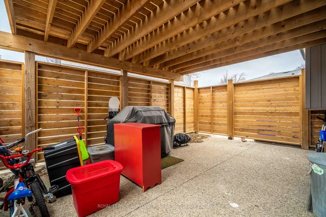 Additional image 24 of 8 Banff Dr