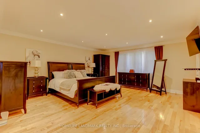 Additional image 24 of 217 Wilfred Ave