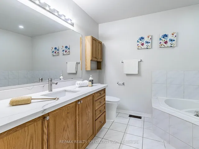 Additional image 32 of 10 Chestermere Cres