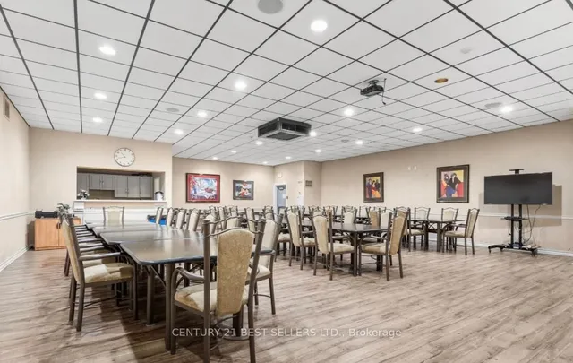 Additional image 19 of 3650 Kaneff Cres Unit 1803