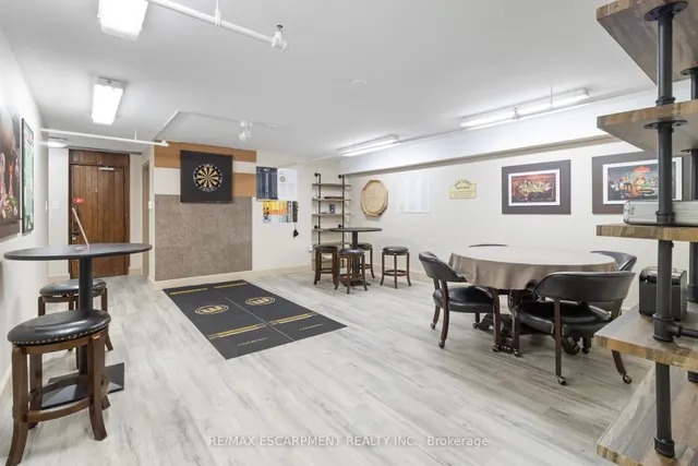 Additional image 25 of 5070 Pinedale Ave Unit 302