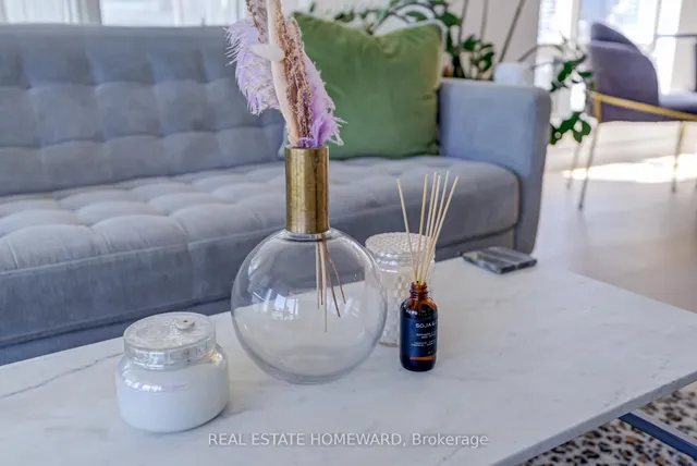 Additional image 4 of 255 Richmond St Unit 1004