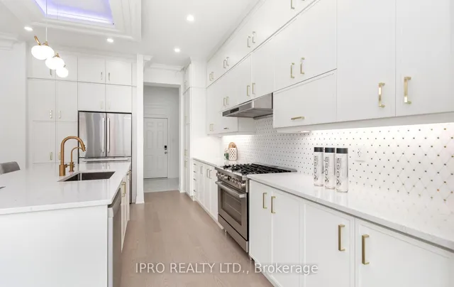 Additional image 17 of 1364 Aymond Cres