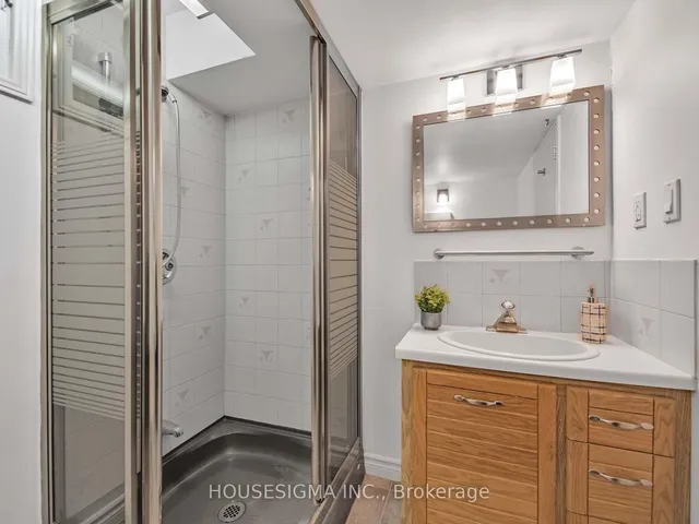 Additional image 32 of 24 Viamede Cres