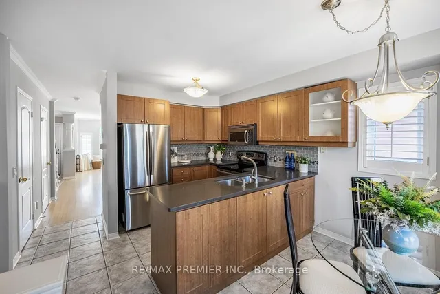 Additional image 16 of 2595 Blackcombe Cres