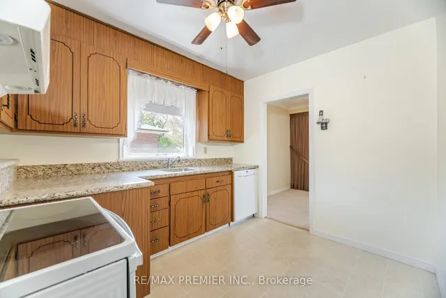 Additional image 15 of 32 Edgemont Dr