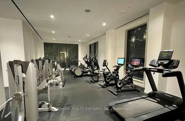 Additional image 20 of 39 Roehampton Ave Unit 2101