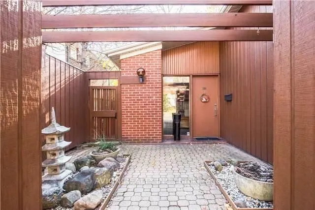 Additional image 22 of 215 Dunview Ave