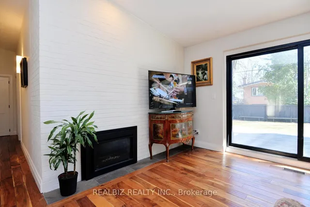 Additional image 15 of 7 Swallow Crt