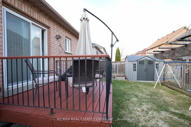 Additional image 43 of 32 Pappain Cres