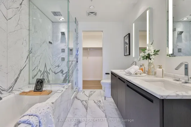 Additional image 31 of 180 University Ave Unit 3808