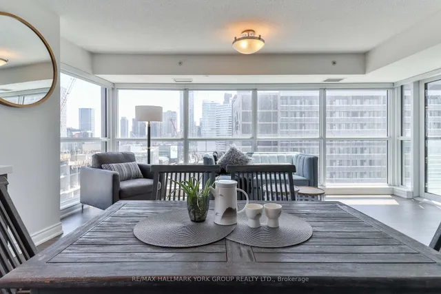 Additional image 8 of 386 Yonge St Unit 1607