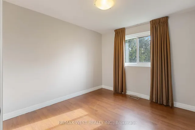 Additional image 37 of 290 Sprucewood Crt Unit 45