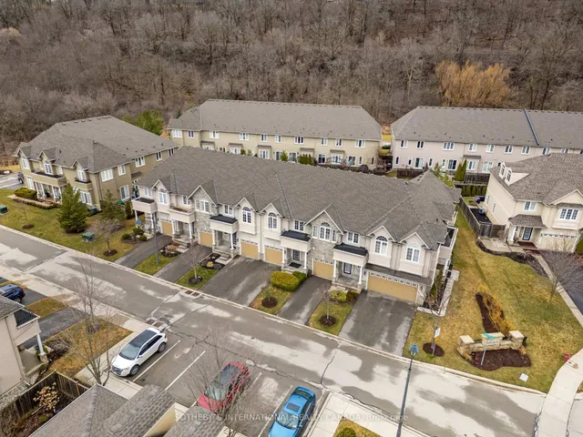 Additional image 46 of 93 Forest Valley Cres