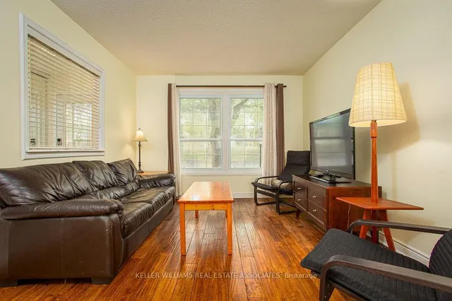 Additional image 7 of 2216 Upper Middle Rd Unit 3