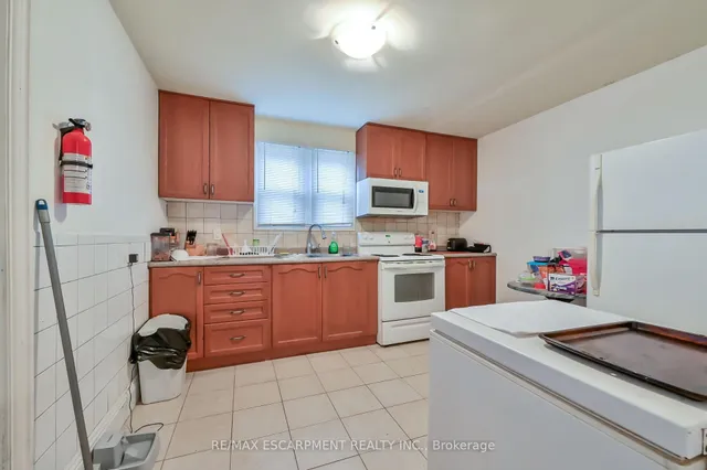 Additional image 16 of 1597 King St