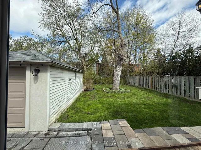 Additional image 36 of 298 Poyntz Ave