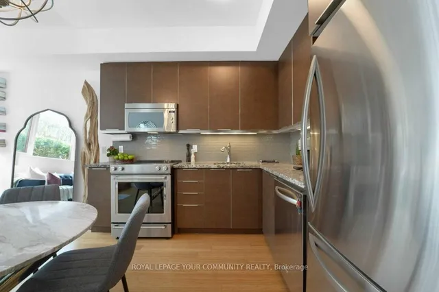 Additional image 10 of 38 Boston Ave Unit 4