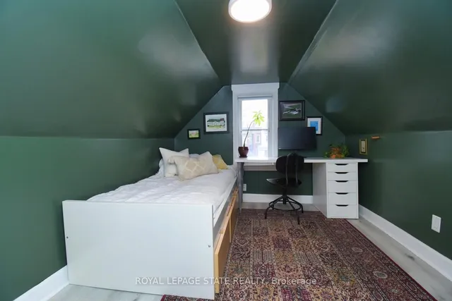 Additional image 18 of 61 Chestnut Ave