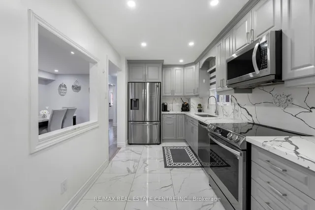 Additional image 16 of 44 Abelard Ave