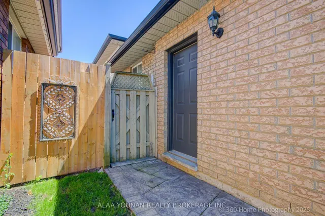 Additional image 38 of 84 Hillgarden Dr