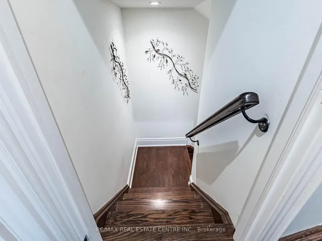 Additional image 37 of 22 WOODVALLEY Dr