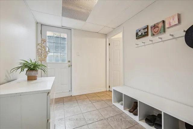 Additional image 22 of 692 Catalina Cres