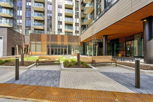 Additional image 2 of 1415 Dundas St Unit 415