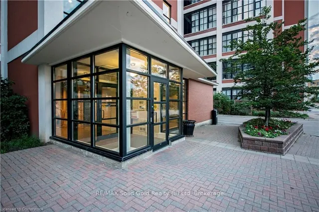 Additional image 20 of 410 King St Unit 124