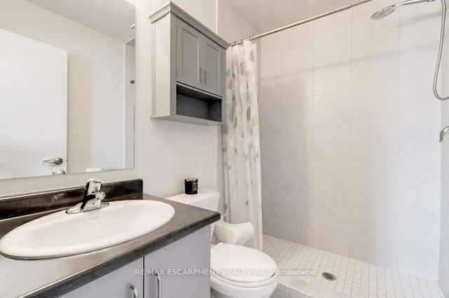 Additional image 25 of 590 North Service Rd Unit 74