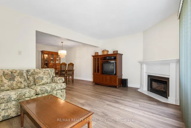 Additional image 12 of 826 Constellation Dr