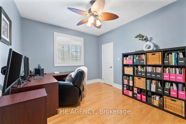 Additional image 23 of 4 Pride Crt