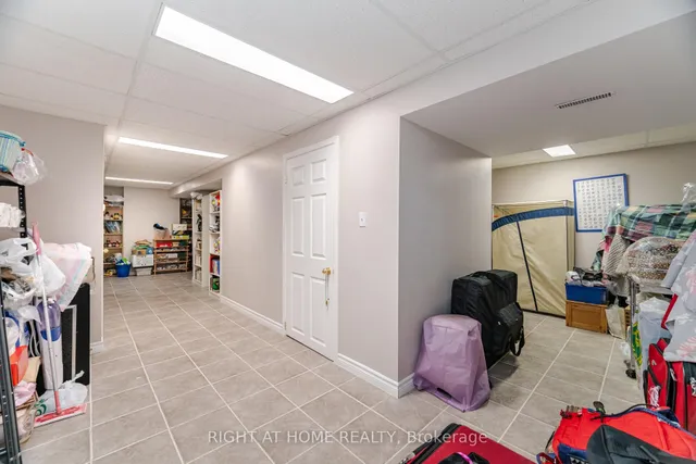 Additional image 35 of 5253 Palomar Cres