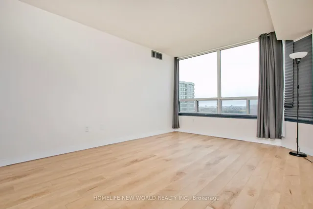 Additional image 19 of 330 Alton Towers Circ Unit 1609