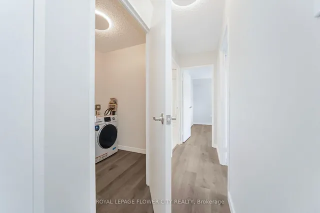 Additional image 31 of 17 KNIGHTSBRIDGE Rd Unit 605