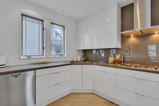 Additional image 15 of 111 Strathallan Blvd