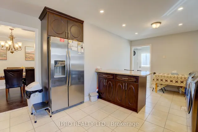 Additional image 7 of 208 Meadows Blvd