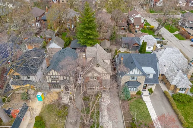 Additional image 44 of 33 Willingdon Blvd