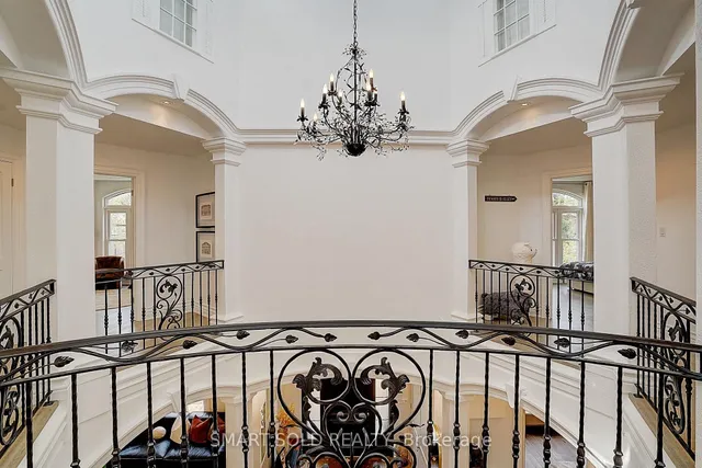 Additional image 18 of 677 Woburn Ave