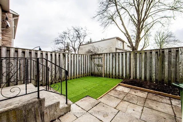 Additional image 34 of 33 Rochelle Ave Unit 51