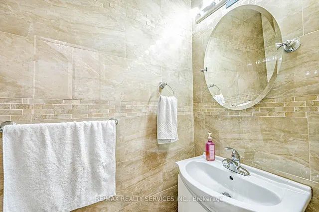 Additional image 11 of 10 Shirley Pl Unit 10