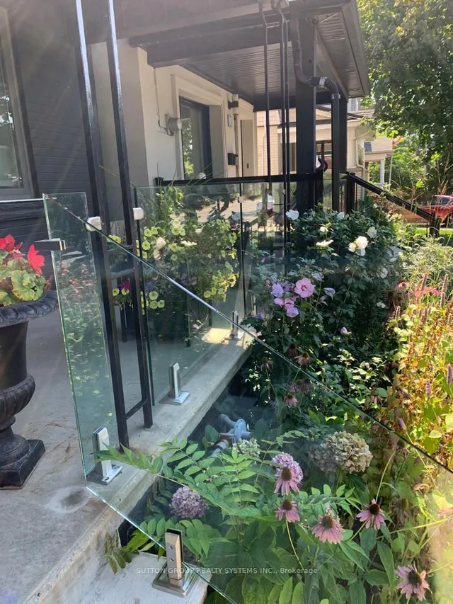 Additional image 43 of 217 Earlscourt Ave