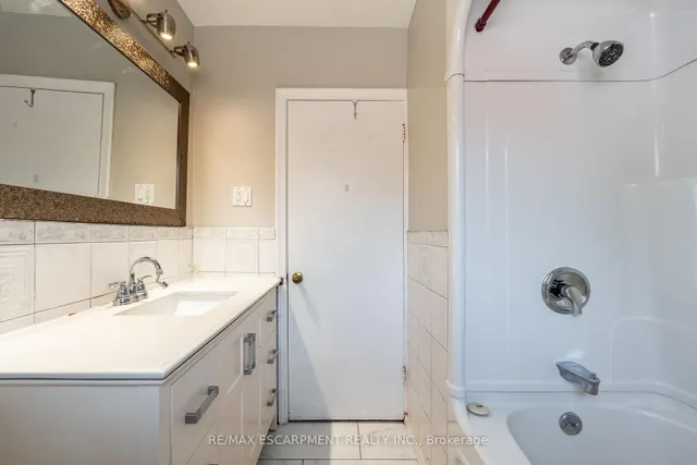 Additional image 23 of 3 TANAGER Ave