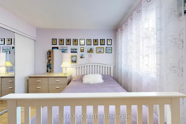 Additional image 36 of 84 Piperbrook Cres