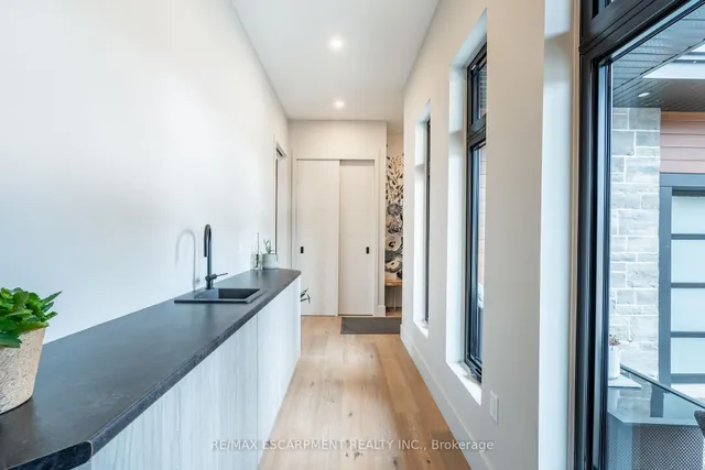 Additional image 20 of 46 Zellens Rd