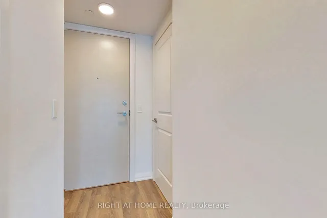 Additional image 13 of 30 Meadowglen Pl Unit 507