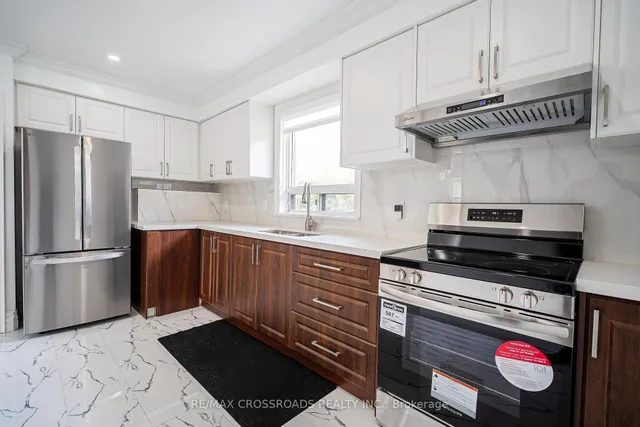 Additional image 16 of 52 Slan Ave