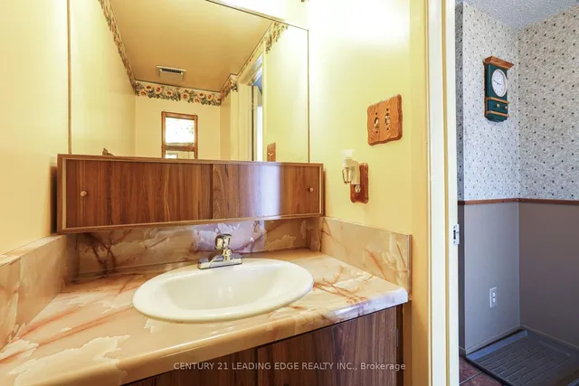 Additional image 33 of 84 Robbinstone Dr