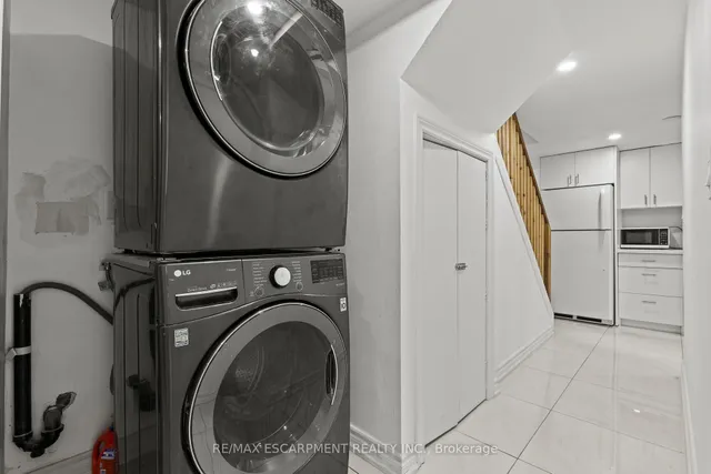 Additional image 26 of 21 Grand River Crt