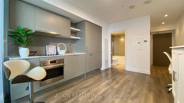 Additional image 5 of 88 Harbour St Unit Unit #1811